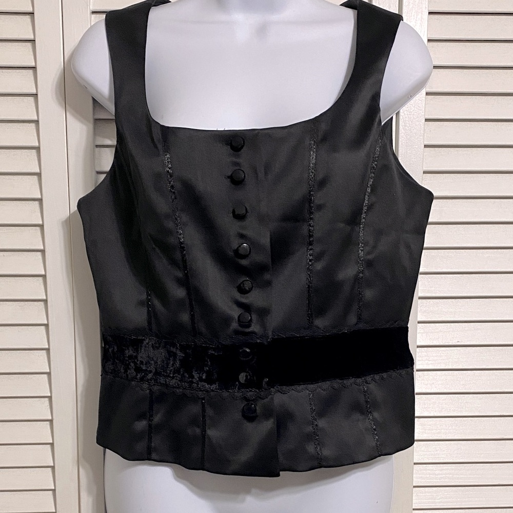 Nine West vintage Women's Black Satin and Velvet Button-Down Square Neck top!